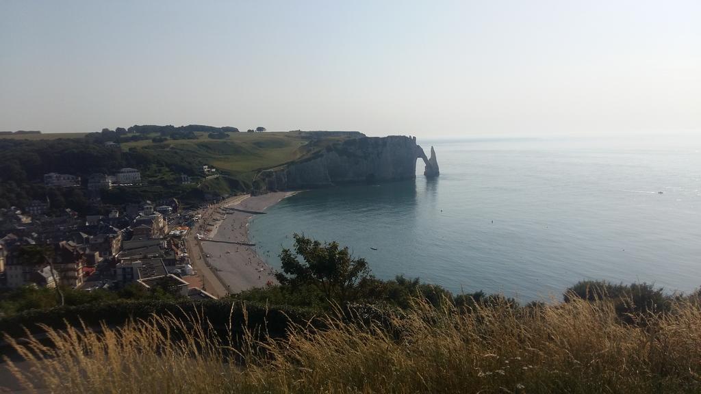 Les Galets Bleus Acomodação com café da manhã Étretat Exterior foto