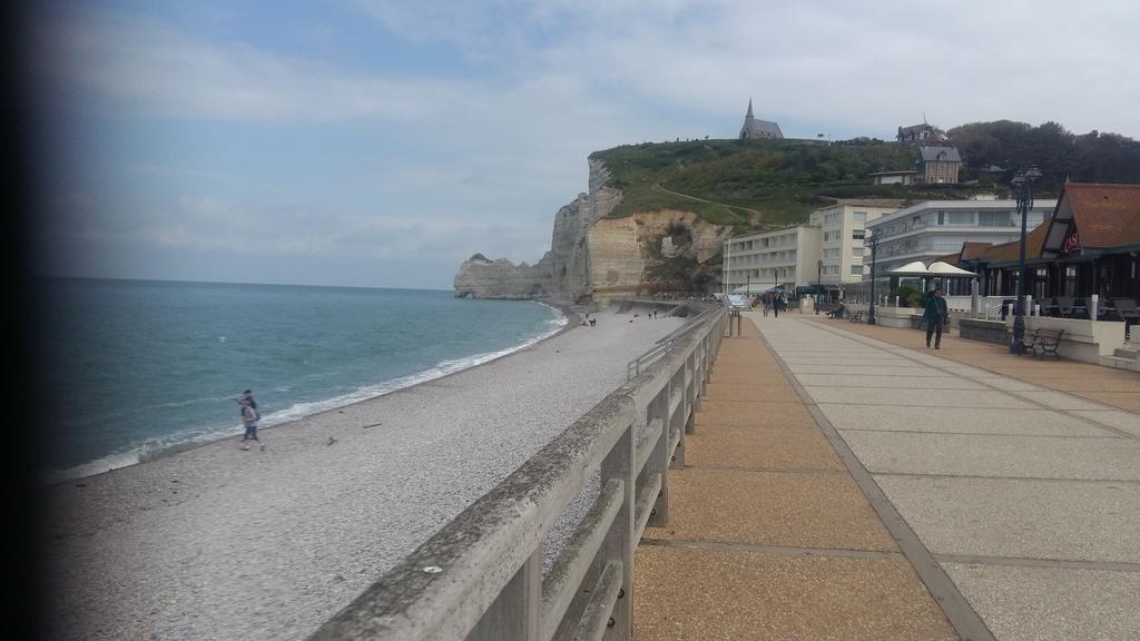 Les Galets Bleus Acomodação com café da manhã Étretat Exterior foto